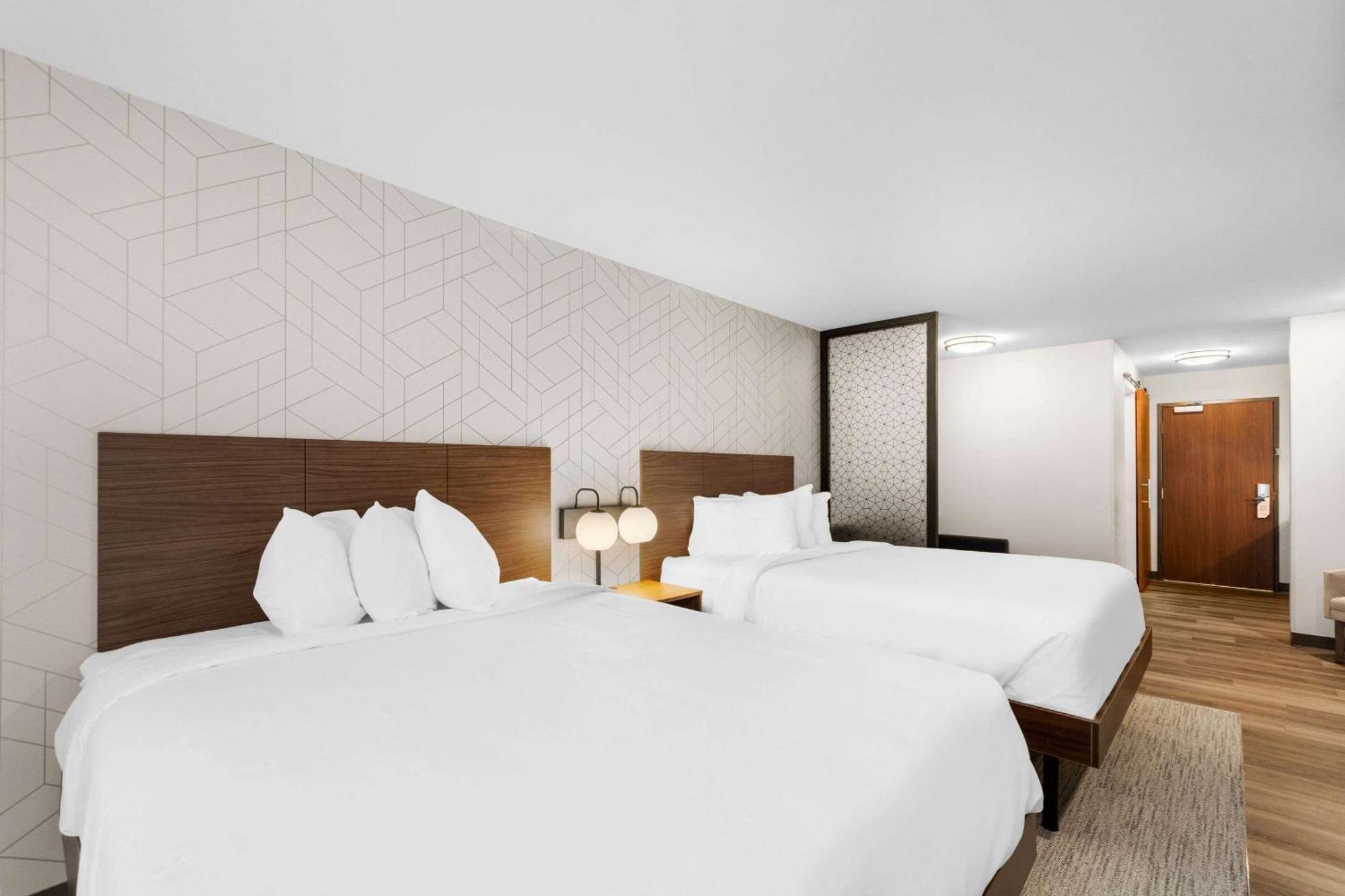 Everhome Suites Lexington - Horse Park Eksteriør billede