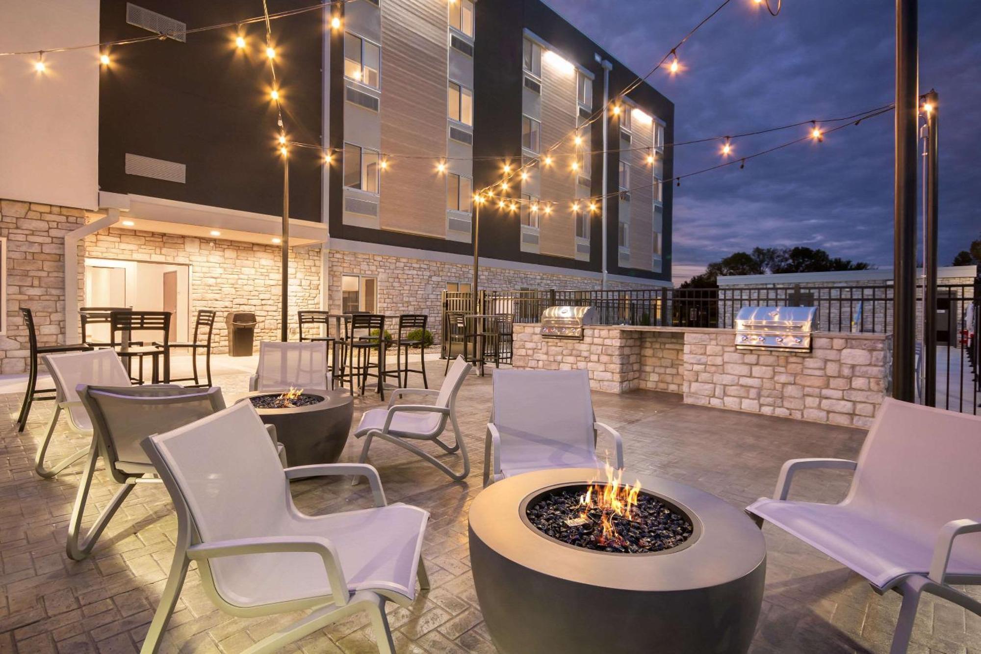 Everhome Suites Lexington - Horse Park Eksteriør billede